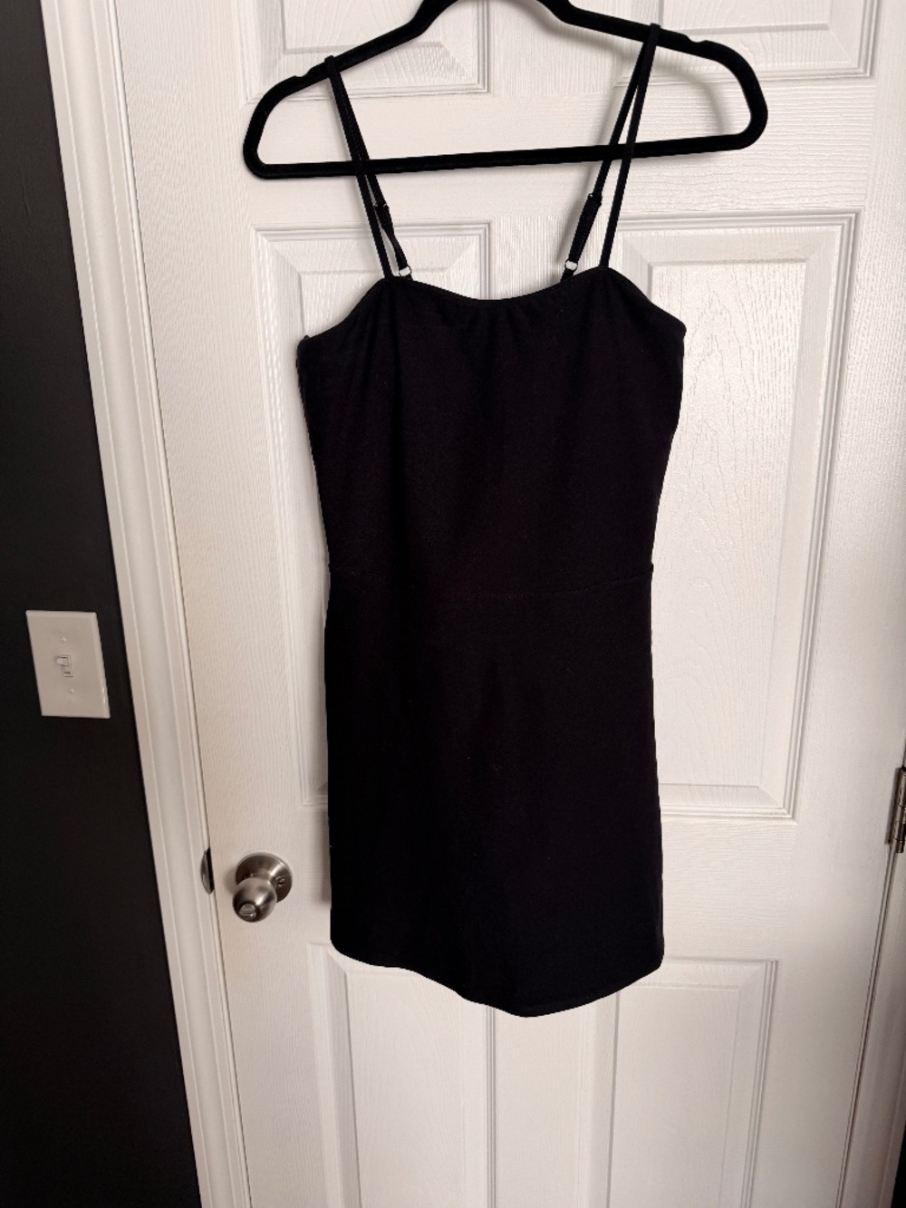 Alo Yoga Black Active Dress Sleeveless Adjustable Strap Size Large